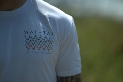 Wai-Tai Mens White Tipua Tee