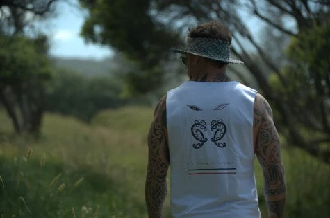 Wai-Tai White Tipua Muscle Top